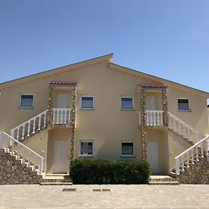 Engeli Apartmán Vir